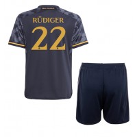 Real Madrid Antonio Rudiger #22 Replika babykläder Bortaställ Barn 2023-24 Kortärmad (+ korta byxor)